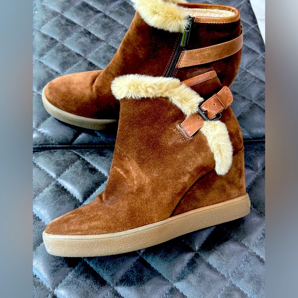 Brown Suede Fur-Lined Women’s booties